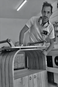 Les Singuliers — kitchen