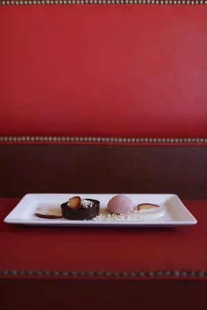 La Petite Grocery — food