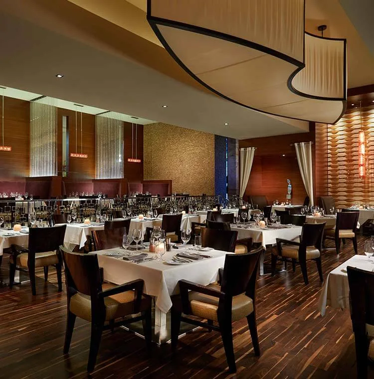 Council Oak Steaks & Seafood — atmosphere