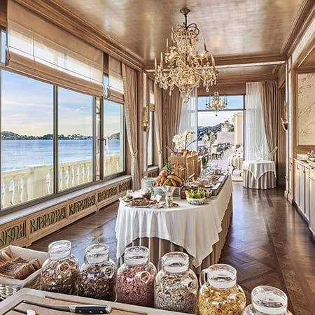 Le Restaurant des Rois - La Réserve de Beaulieu — photo 41