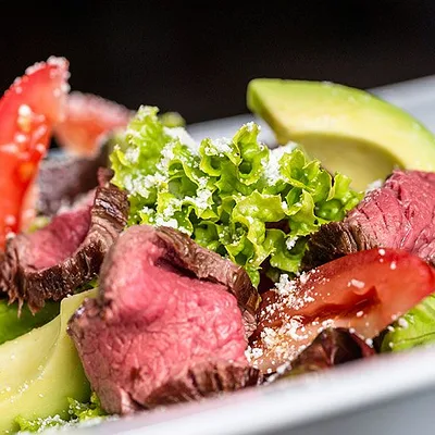 TOWERS steak & salad — photo 39