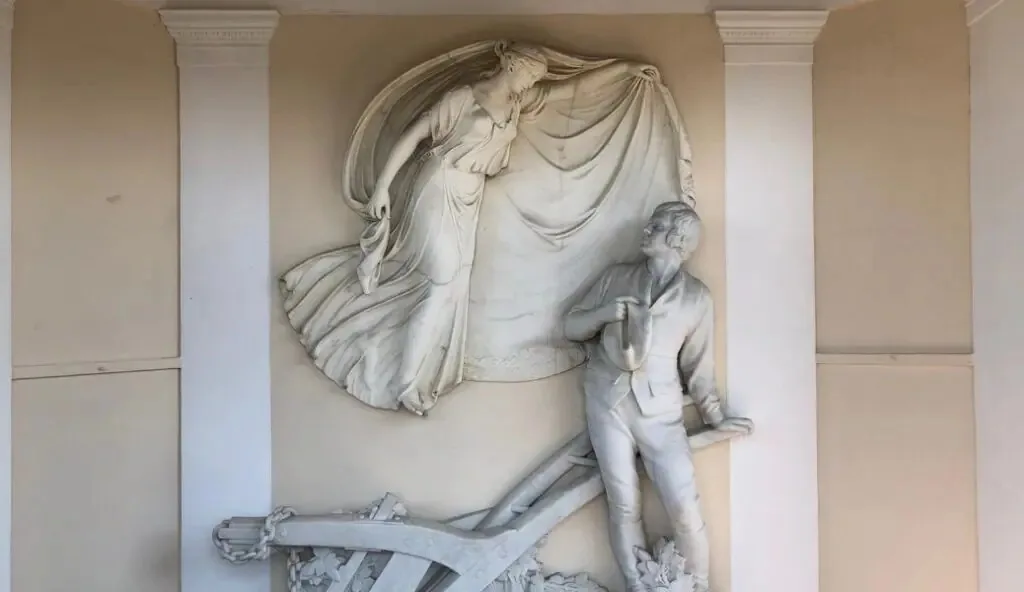 1610 by Fraser Cameron — photo 36