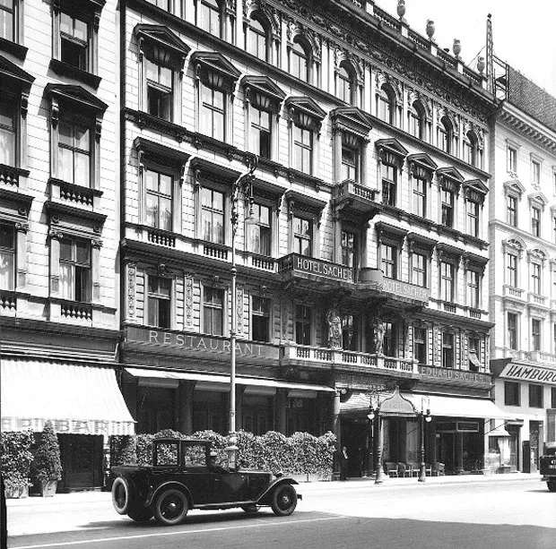 Sacher – Restaurant „Rote Bar“ — photo 19