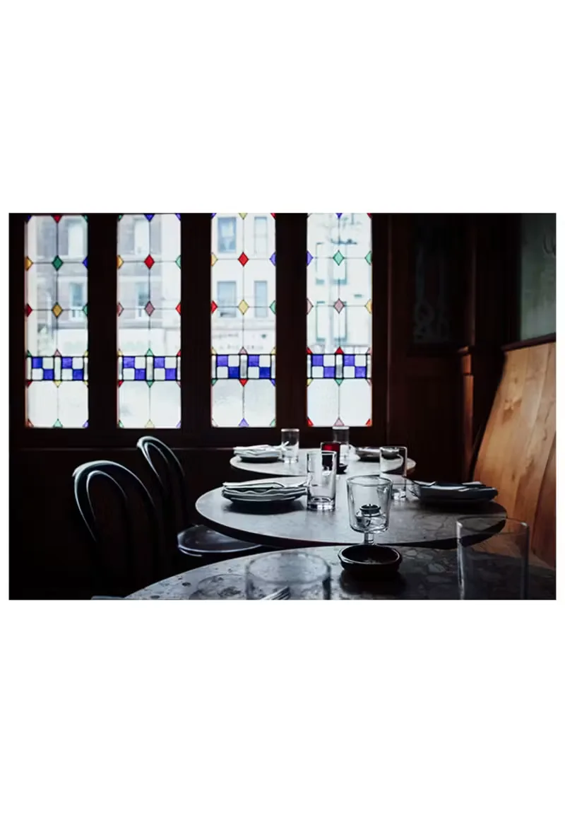 Bar Isabel — atmosphere