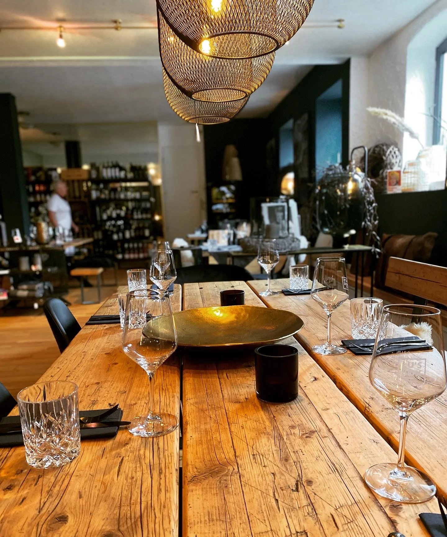 Lu’s Box Restaurant Bistro Bar — photo 32