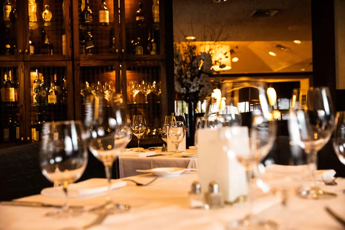 Oceanos Oyster Bar & Sea Grill — photo 18