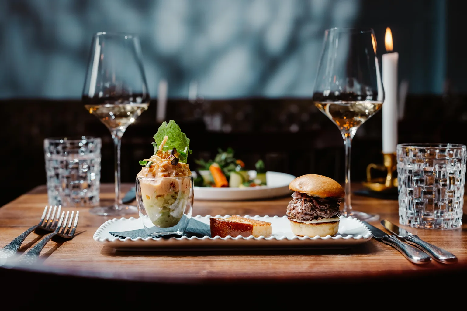 Burger &amp; Lobster Bank — photo 31