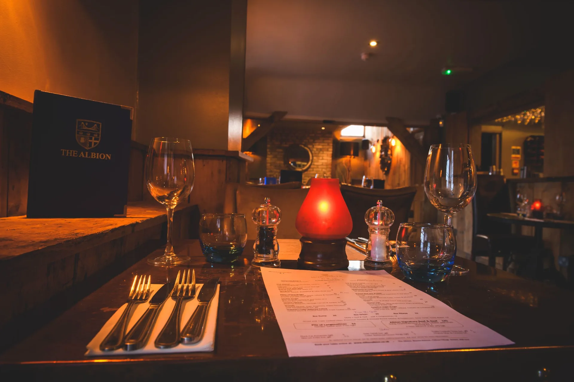 Upstairs @ The Albion — photo 30