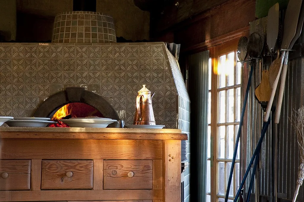 Cafe Reyes — kitchen