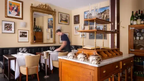 Le Bistro de L'Hôtel — atmosphere