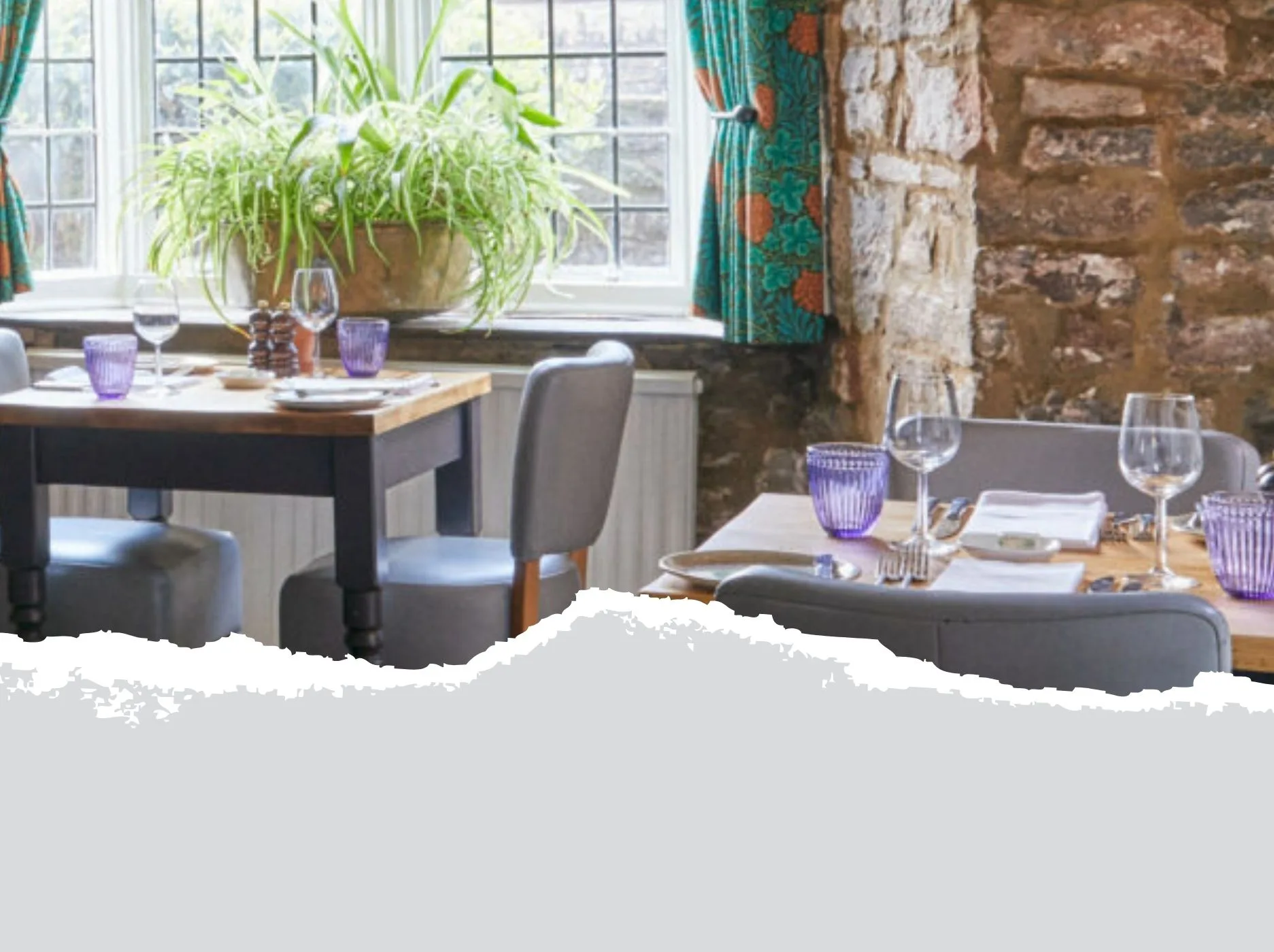Tudor Farmhouse Hotel & Restaurant — photo 34