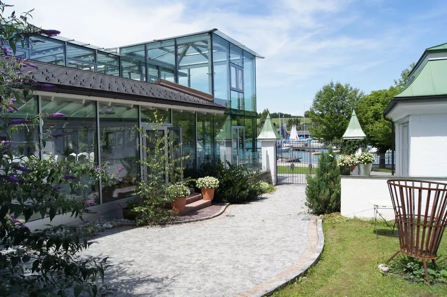 Iglhauser Schlosshotel — photo 30