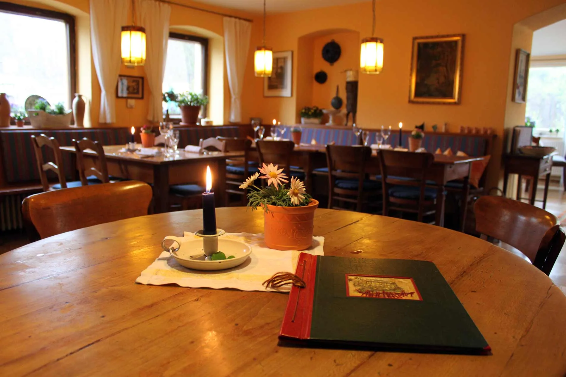 Landgasthaus zum Schwarzbachtal — atmosphere