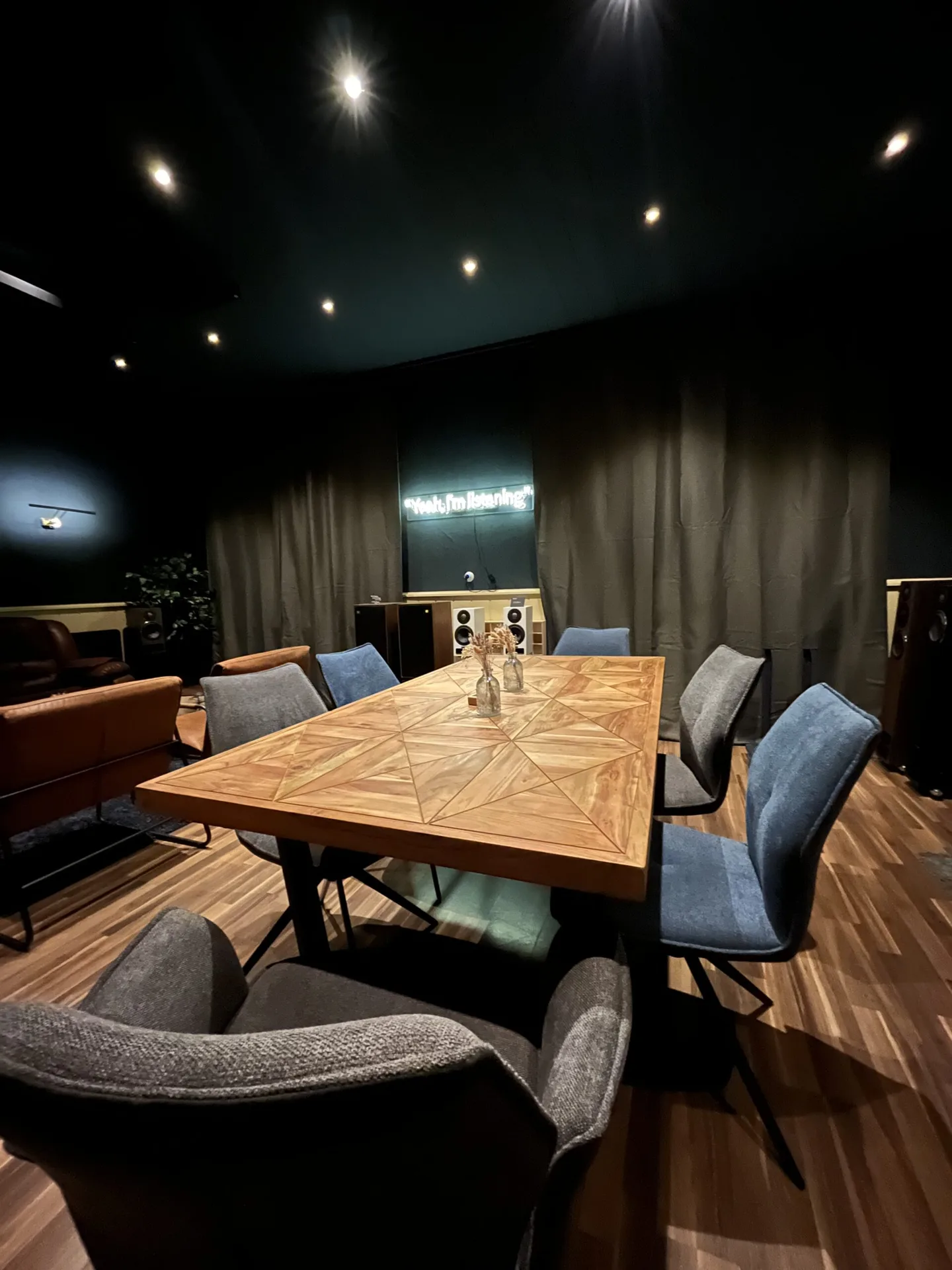 OWLs Bar &amp; Restaurant — photo 26