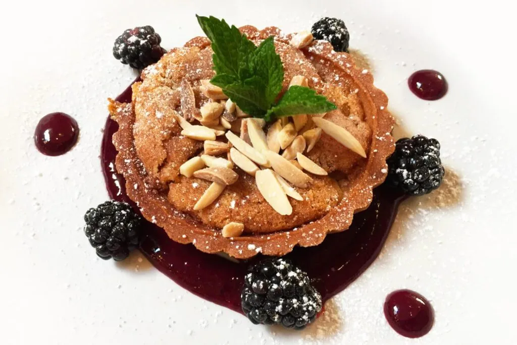 Café Tiramisu — photo 12
