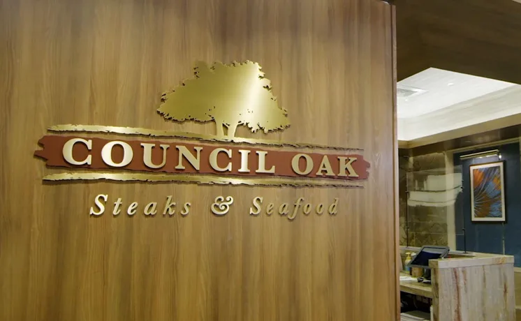 Council Oak Steaks & Seafood — photo 5