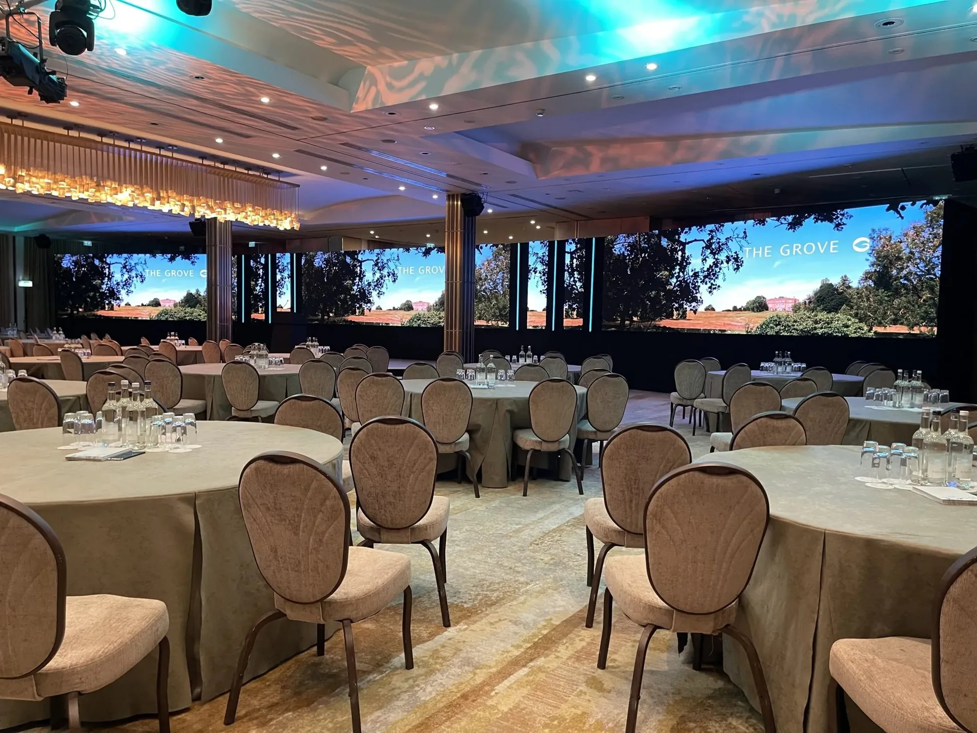 The Stables Restaurant at The Grove — photo 92