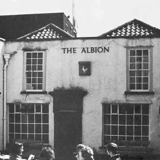 Upstairs @ The Albion — photo 9