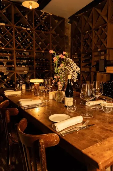 Petrus, Paris