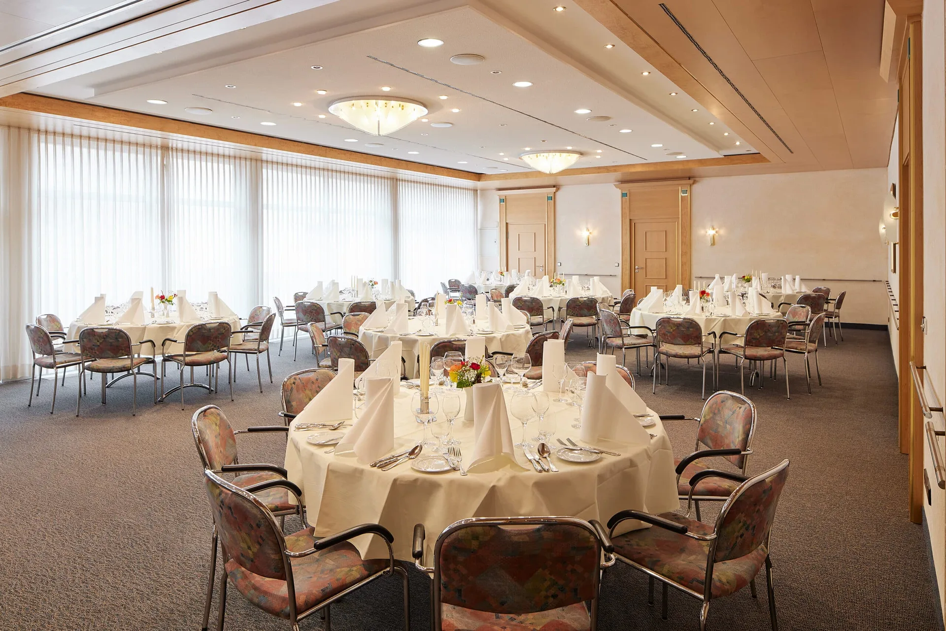 Hotel Zum Schiff - Restaurant — photo 46