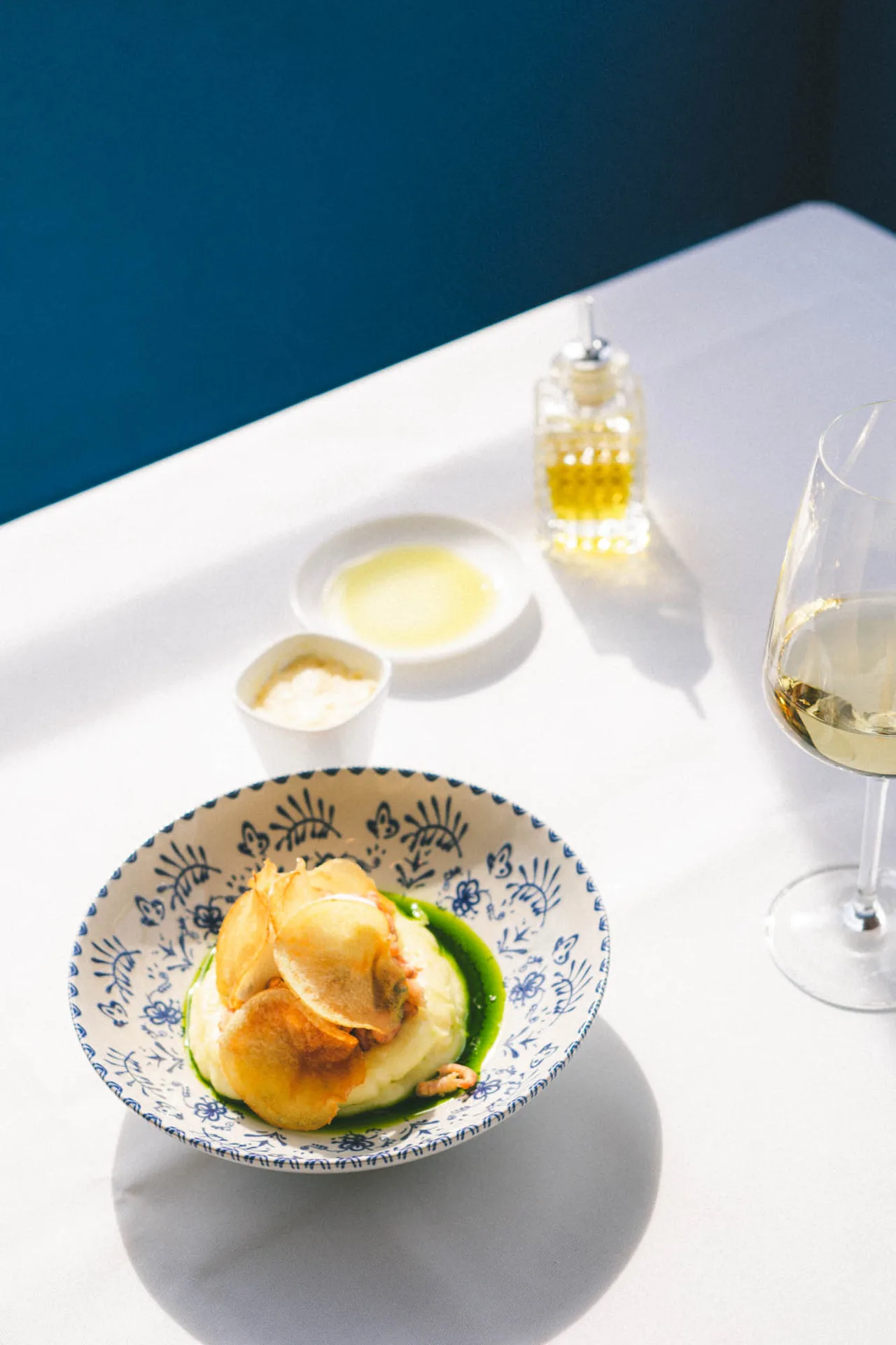 Julia Fish & Oysterbar — food