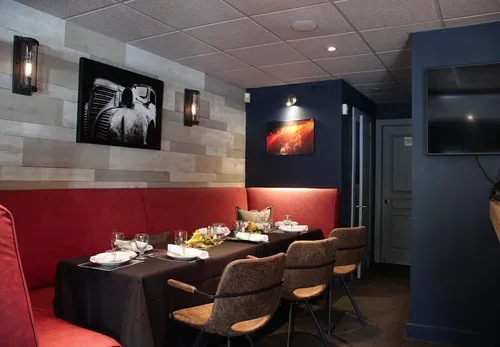 Devlin's Country Bistro — photo 11