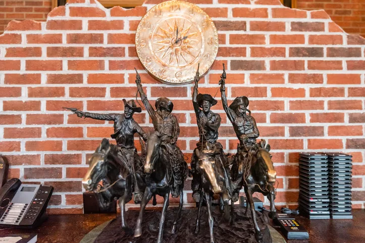 Outwest Steakhouse — photo 5