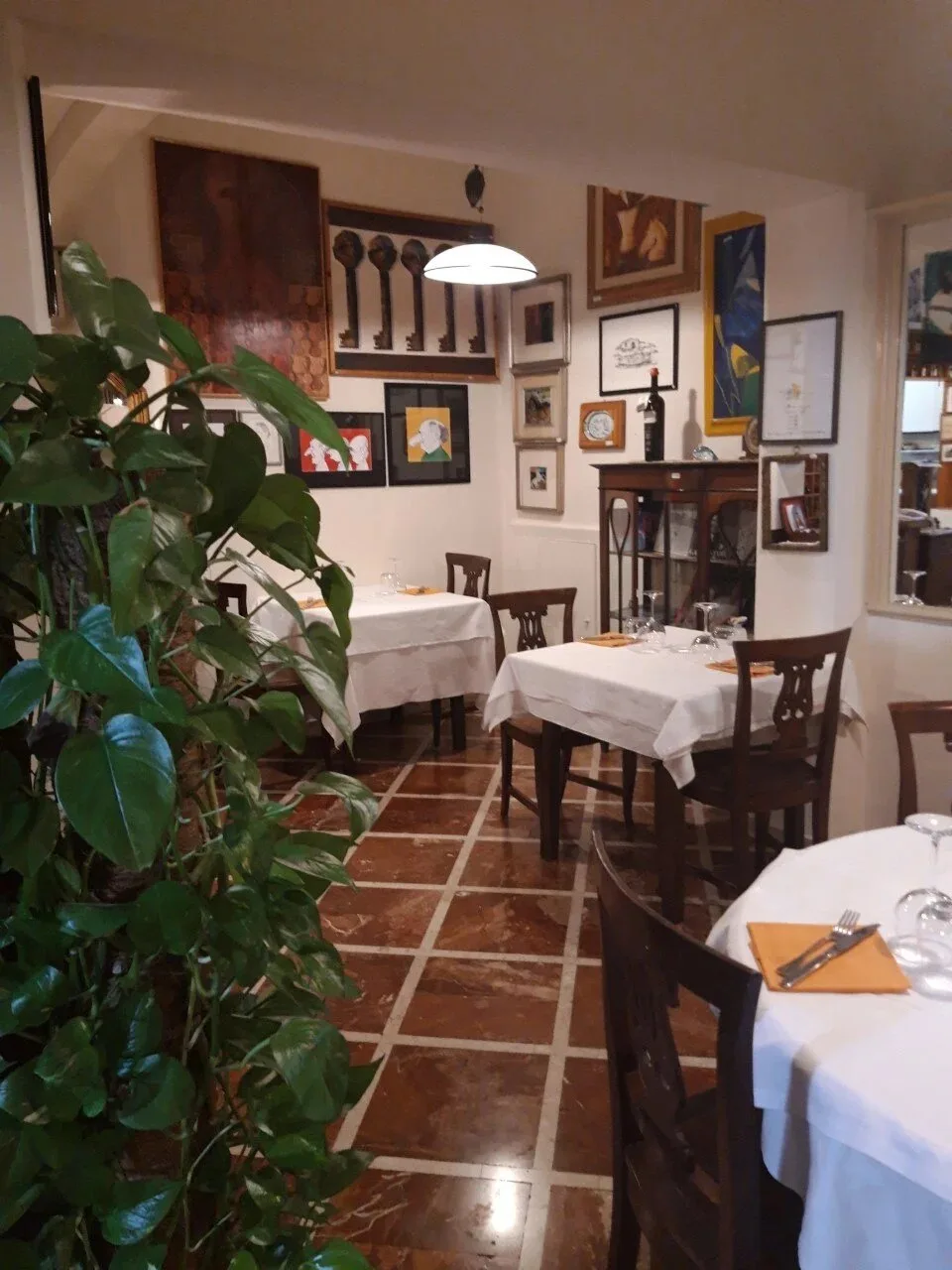 Il Pavone — atmosphere