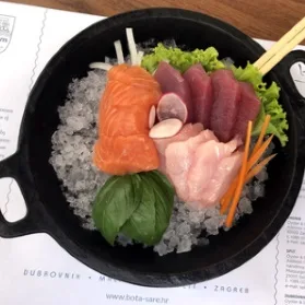 Bota Oyster&Sushi Bar — photo 12