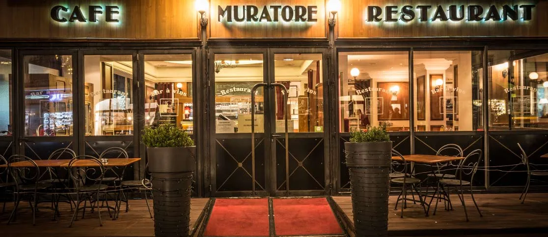 Le Muratore — atmosphere