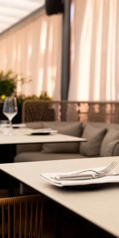 Ludwigs Restaurant &amp; Café — atmosphere