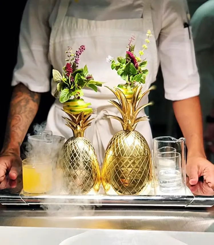 Pineapple and Pearls, Washington