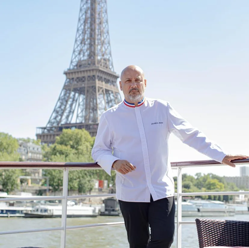Don Juan II, Paris