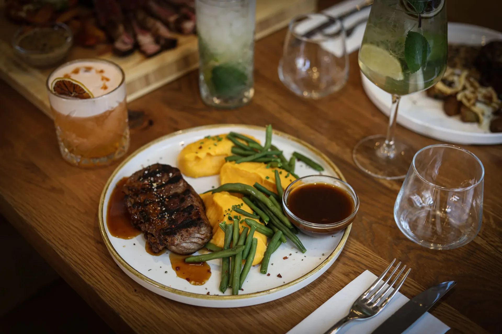 Beerstro14 Steak House — photo 97