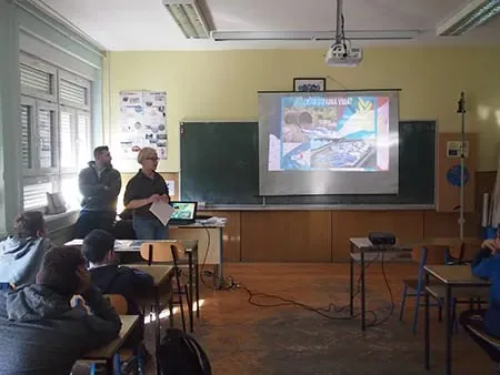 Lička kuća, Tržačka Raštela