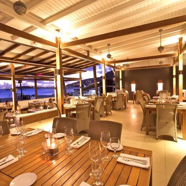 Ocean Lounge — photo 30