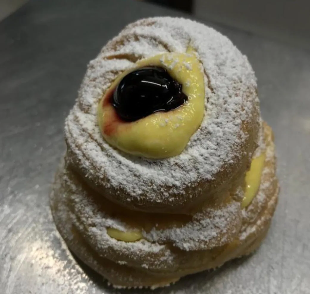 85 Bistrot — food