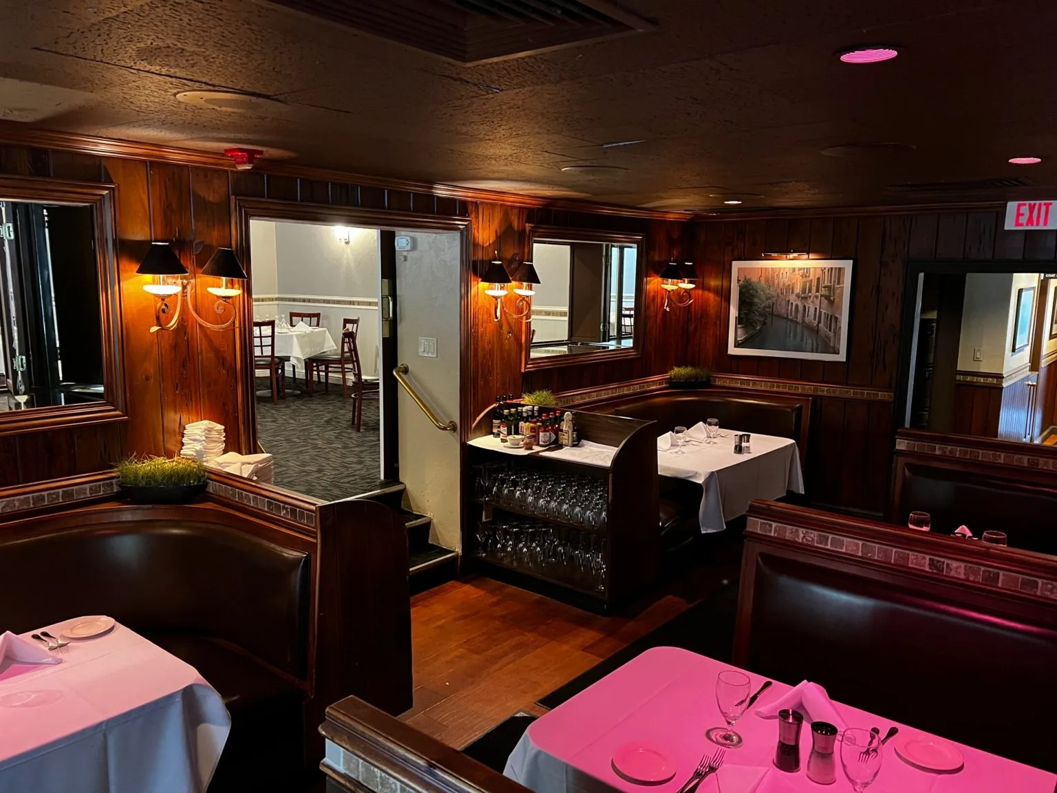 Nero's Grille — photo 4