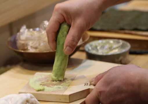 Sushitsune — kitchen