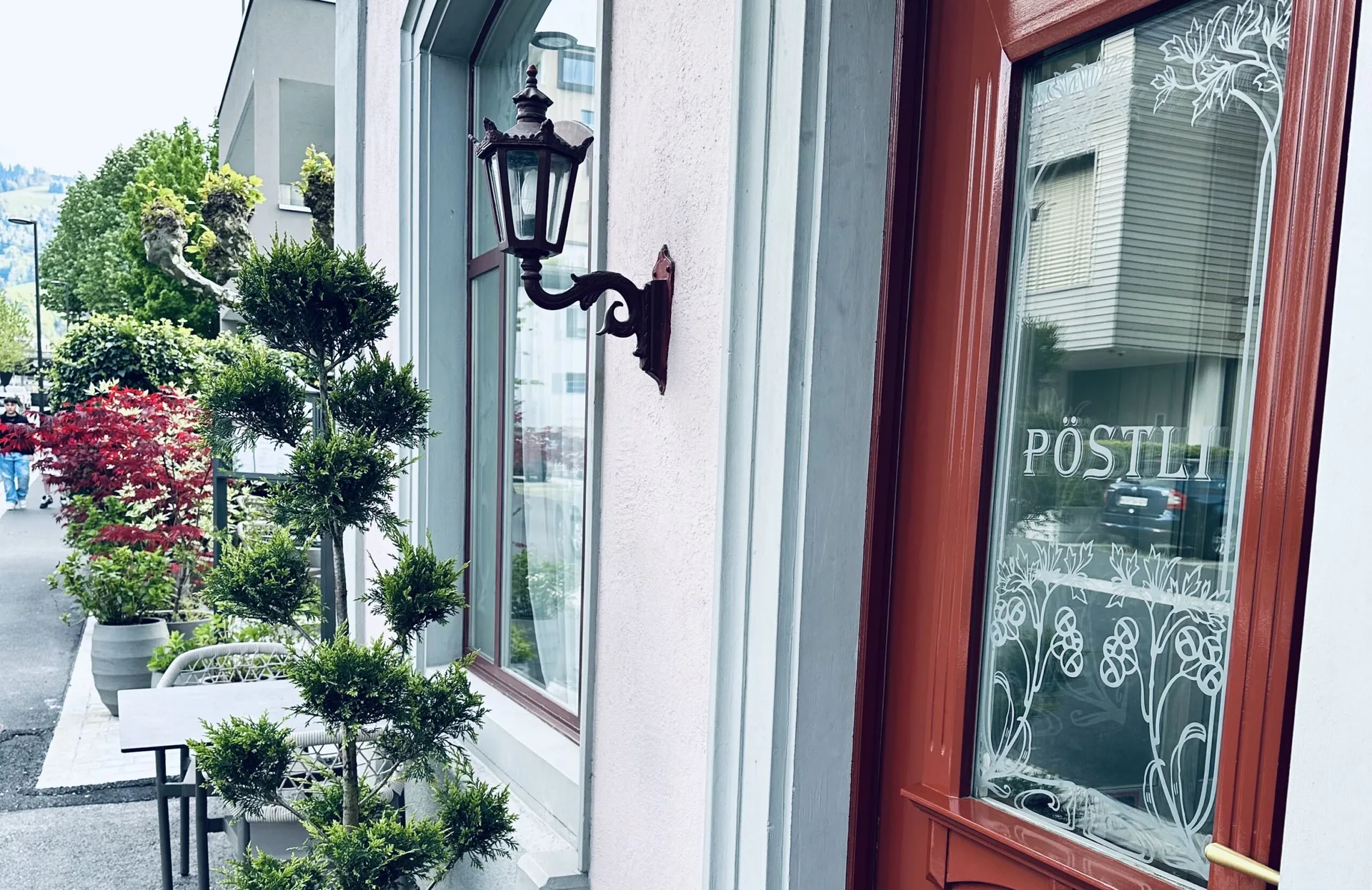 Pöstli Lachen — photo 24