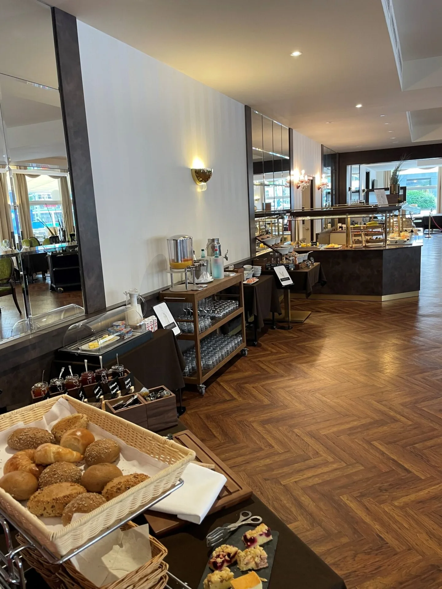 Opera Restaurant &amp; Lounge — photo 30