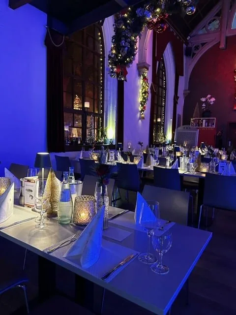Die Kirche — atmosphere