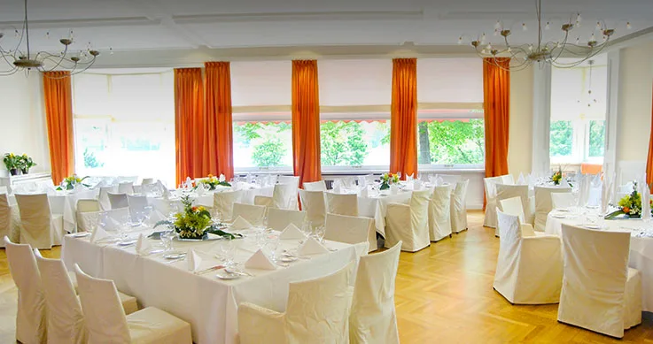 Restaurant Parkhaus Hügel — atmosphere