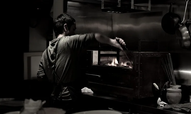 Sambongi Shoten — kitchen