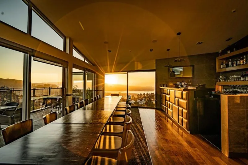 Luna Bar & Restaurant — photo 8