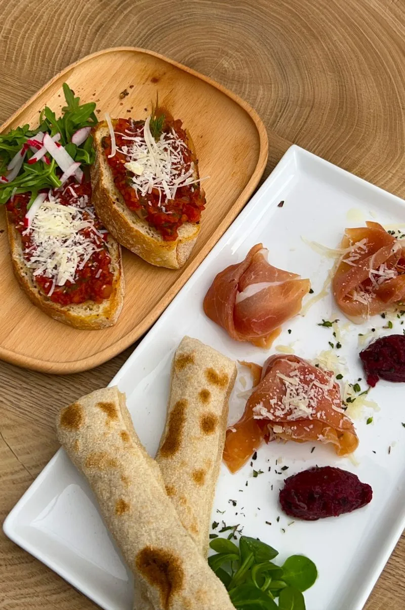 VOYAGE Cuisine & Café — photo 42