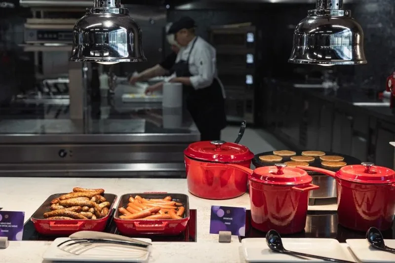 BACKSTAGE RESTAURANT — photo 9