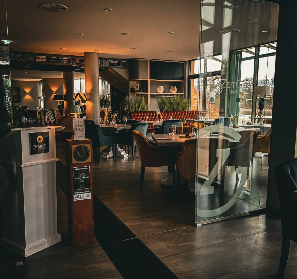 ZeitGeist Restaurant — photo 31