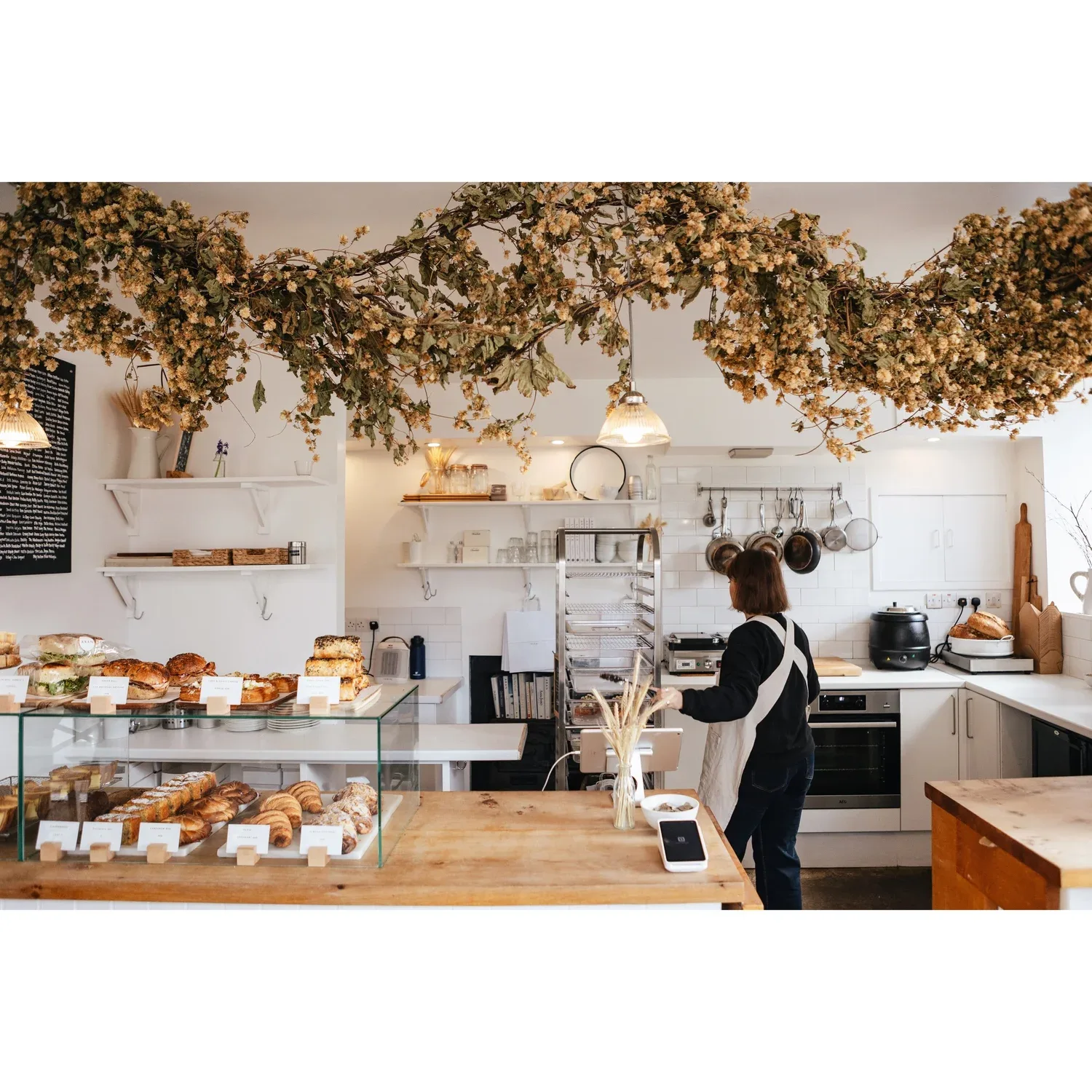 Aran Bakery — atmosphere