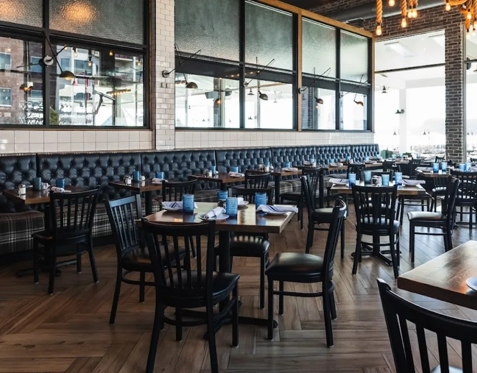 3 Westerly Bar & Grill — photo 5